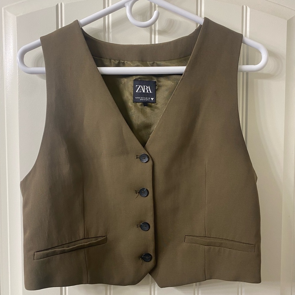 Zara Women's Olive Vest Size M